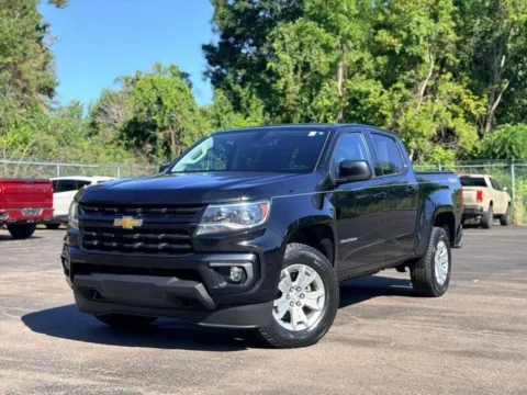 Photos of 2022 Chevrolet Colorado LT for sale in Davison, MI at Hank Graff Chevrolet Davison