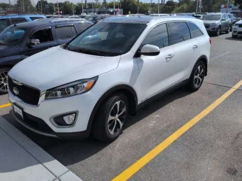 White 2016 Kia Sorento EX for sale in Davison, MI