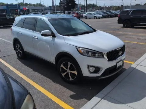 Another view of 2016 Kia Sorento EX for sale in Davison, MI at Hank Graff Chevrolet Davison