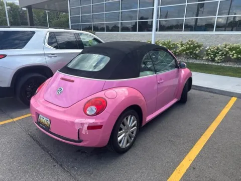 More photos of 2008 Volkswagen Beetle SE at Hank Graff Chevrolet Davison, MI