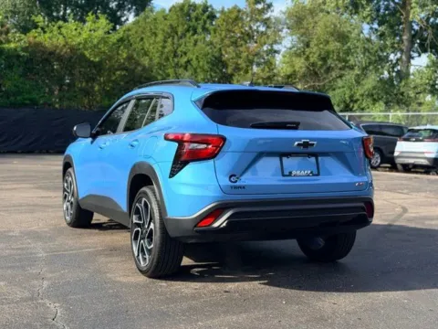 More photos of 2025 Chevrolet Trax 2RS at Hank Graff Chevrolet Davison, MI
