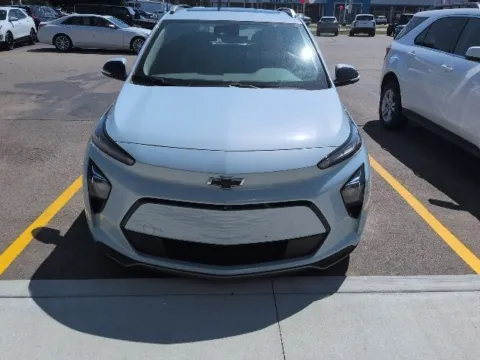 Photos of 2022 Chevrolet Bolt EUV Premier for sale in Davison, MI at Hank Graff Chevrolet Davison