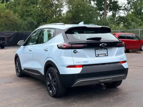 More photos of 2022 Chevrolet Bolt EUV Premier at Hank Graff Chevrolet Davison, MI
