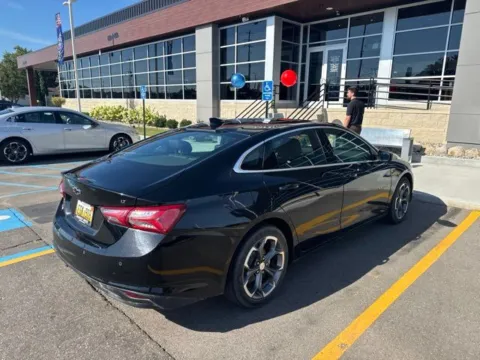 More photos of 2022 Chevrolet Malibu LT at Hank Graff Chevrolet Davison, MI