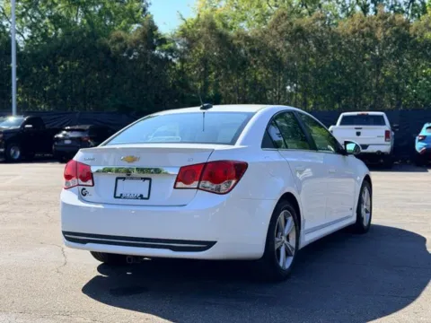 More photos of 2015 Chevrolet Cruze 2LT at Hank Graff Chevrolet Davison, MI