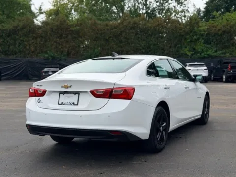 More photos of 2020 Chevrolet Malibu LS at Hank Graff Chevrolet Davison, MI