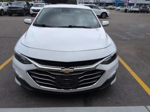 Photos of 2020 Chevrolet Malibu LS for sale in Davison, MI at Hank Graff Chevrolet Davison