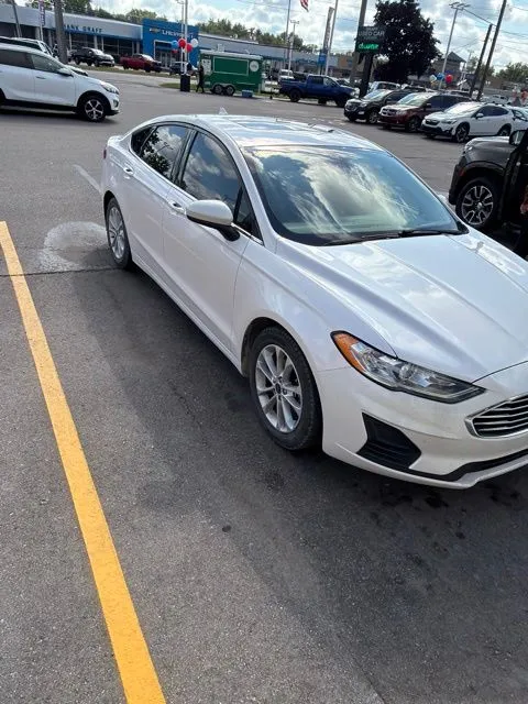 White 2020 Ford Fusion SE for sale in Davison, MI