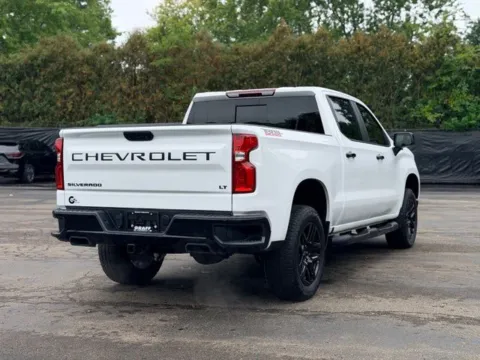 More photos of 2024 Chevrolet Silverado 1500 LT Trail Boss at Hank Graff Chevrolet Davison, MI
