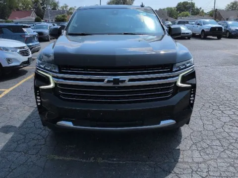 Photos of 2021 Chevrolet Suburban LT for sale in Davison, MI at Hank Graff Chevrolet Davison