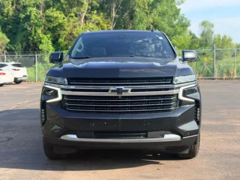 Photos of 2021 Chevrolet Suburban LT for sale in Davison, MI at Hank Graff Chevrolet Davison