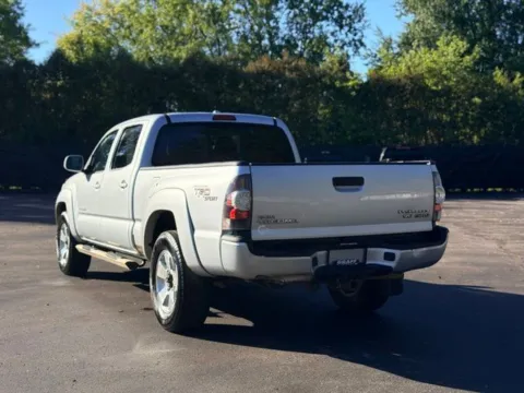 More photos of 2010 Toyota Tacoma PreRunner at Hank Graff Chevrolet Davison, MI
