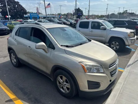 Photos of 2016 Chevrolet Trax LT for sale in Davison, MI at Hank Graff Chevrolet Davison
