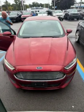 Photos of 2013 Ford Fusion SE for sale in Davison, MI at Hank Graff Chevrolet Davison