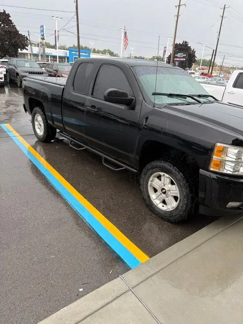 Black 2011 Chevrolet Silverado 1500 LT for sale in Davison, MI
