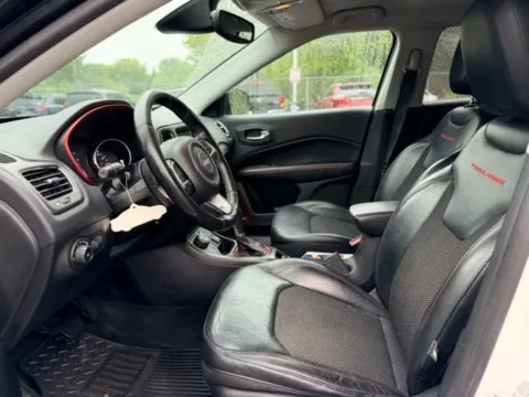 More photos of 2018 Jeep Compass Trailhawk at Hank Graff Chevrolet Davison, MI