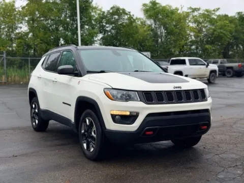 Photos of 2018 Jeep Compass Trailhawk for sale in Davison, MI at Hank Graff Chevrolet Davison