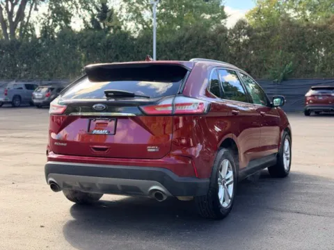 More photos of 2019 Ford Edge SEL at Hank Graff Chevrolet Davison, MI