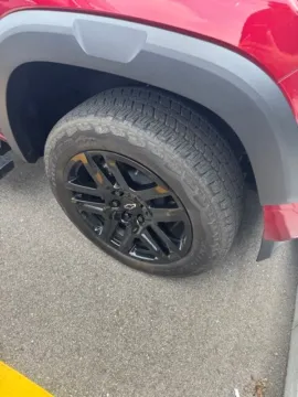 More photos of 2024 Chevrolet Colorado Z71 at Hank Graff Chevrolet Davison, MI