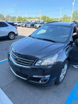 Gray 2017 Chevrolet Traverse LT for sale in Davison, MI
