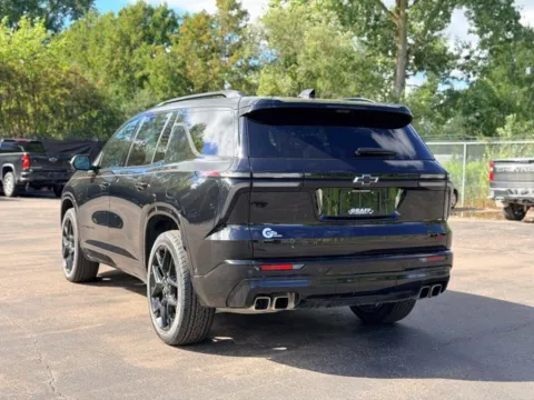 More photos of 2024 Chevrolet Traverse RS at Hank Graff Chevrolet Davison, MI