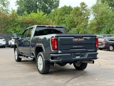 More photos of 2022 GMC Sierra 2500 HD Denali at Hank Graff Chevrolet Davison, MI