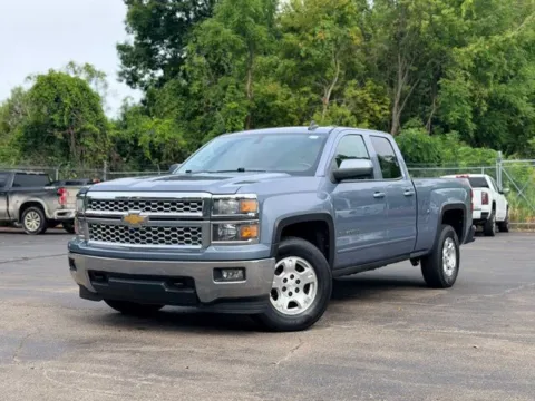 Gray 2015 Chevrolet Silverado 1500 LT for sale in Davison, MI