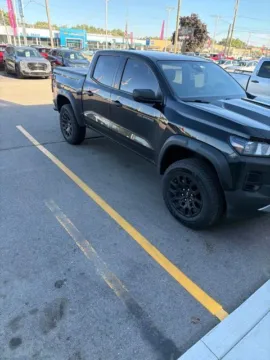 Black 2023 Chevrolet Colorado Trail Boss for sale in Davison, MI