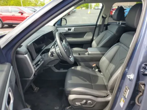 More photos of 2026 Hyundai Santa Fe SEL at Hank Graff Chevrolet Davison, MI