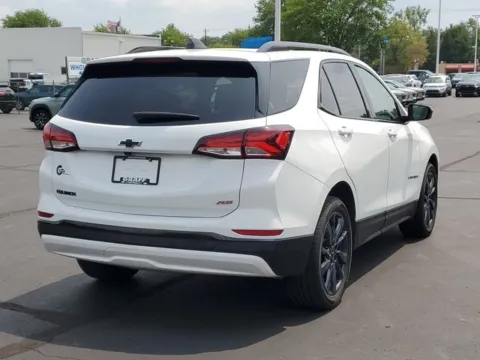 More photos of 2022 Chevrolet Equinox RS at Hank Graff Chevrolet Davison, MI