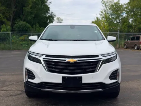 Photos of 2023 Chevrolet Equinox LT for sale in Davison, MI at Hank Graff Chevrolet Davison