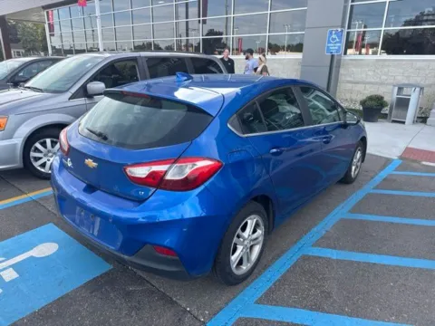 More photos of 2017 Chevrolet Cruze LT at Hank Graff Chevrolet Davison, MI