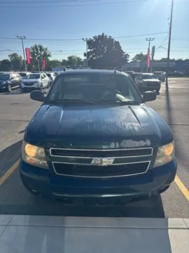 Photos of 2007 Chevrolet Avalanche 1500 LTZ for sale in Davison, MI at Hank Graff Chevrolet Davison