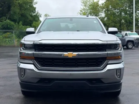 Photos of 2018 Chevrolet Silverado 1500 LT for sale in Davison, MI at Hank Graff Chevrolet Davison
