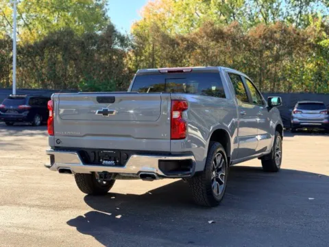 More photos of 2024 Chevrolet Silverado 1500 LT at Hank Graff Chevrolet Davison, MI