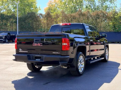 More photos of 2015 GMC Sierra 1500 Denali at Hank Graff Chevrolet Davison, MI