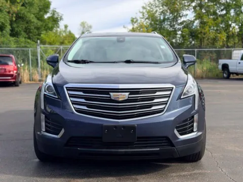 Another view of 2019 Cadillac XT5 Luxury for sale in Davison, MI at Hank Graff Chevrolet Davison