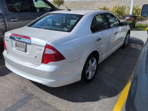 More photos of 2012 Ford Fusion SEL at Hank Graff Chevrolet Davison, MI