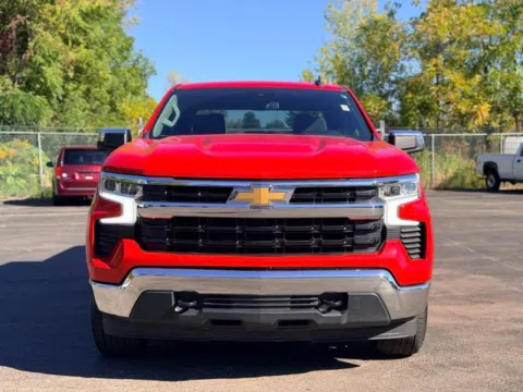 Another view of 2022 Chevrolet Silverado 1500 LT for sale in Davison, MI at Hank Graff Chevrolet Davison