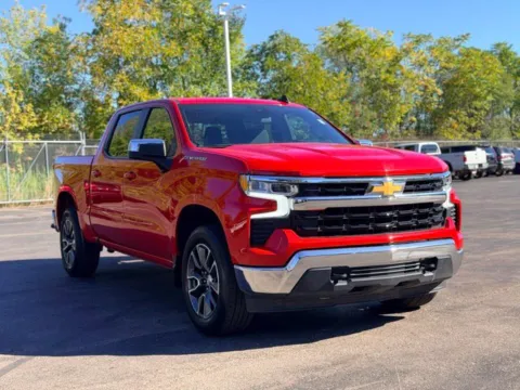 More photos of 2022 Chevrolet Silverado 1500 LT at Hank Graff Chevrolet Davison, MI