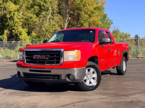 Photos of 2010 GMC Sierra 1500 SLE for sale in Davison, MI at Hank Graff Chevrolet Davison