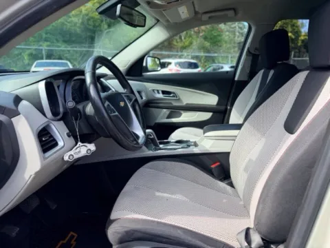 More photos of 2014 Chevrolet Equinox LT at Hank Graff Chevrolet Davison, MI