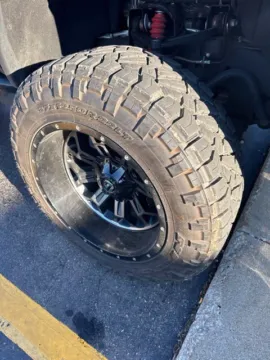 Another view of 2019 GMC Sierra 2500 HD Denali for sale in Davison, MI at Hank Graff Chevrolet Davison