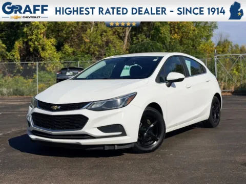 White 2017 Chevrolet Cruze LT for sale in Davison, MI