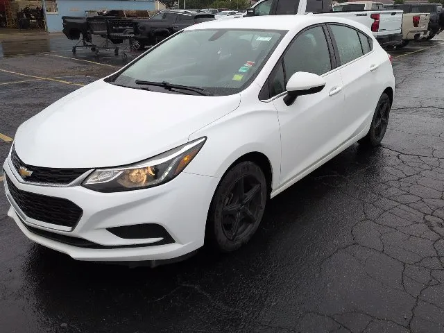 White 2017 Chevrolet Cruze LT for sale in Davison, MI
