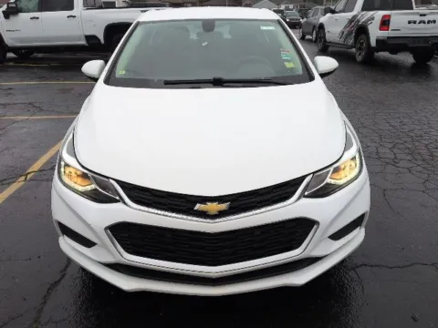 Photos of 2017 Chevrolet Cruze LT for sale in Davison, MI at Hank Graff Chevrolet Davison