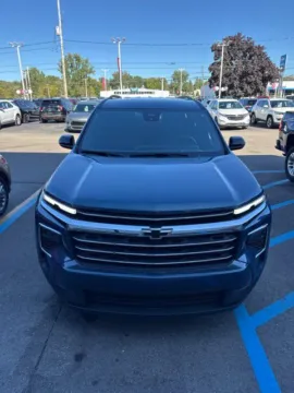 Photos of 2026 Chevrolet Traverse LT for sale in Davison, MI at Hank Graff Chevrolet Davison