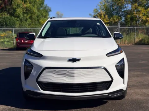 Another view of 2023 Chevrolet Bolt EUV Premier for sale in Davison, MI at Hank Graff Chevrolet Davison