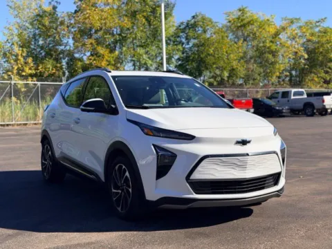 More photos of 2023 Chevrolet Bolt EUV Premier at Hank Graff Chevrolet Davison, MI