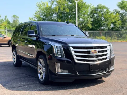 More photos of 2018 Cadillac Escalade ESV Premium at Hank Graff Chevrolet Davison, MI
